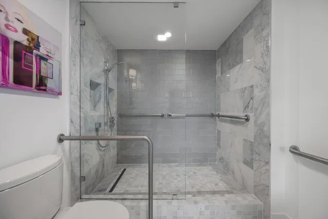 Unit 410 photo 13