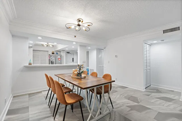 Unit 124 photo 6