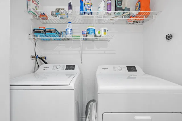 Unit 124 photo 18