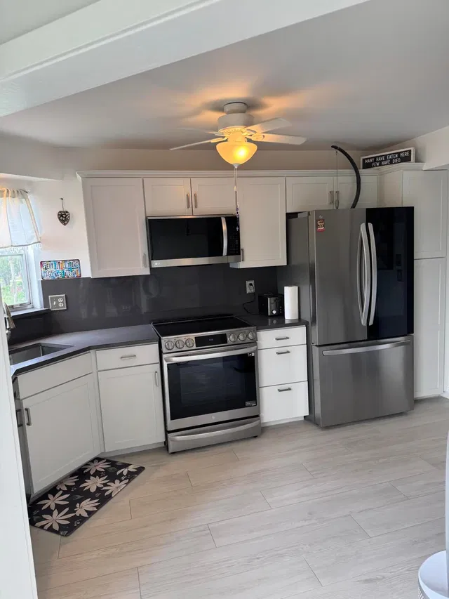 Unit 312 photo 2