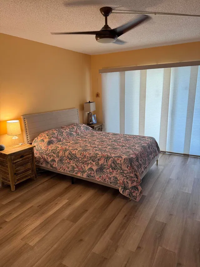 Unit 312 photo 6
