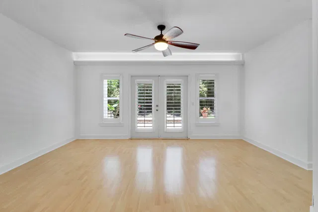  Residence photo 24
