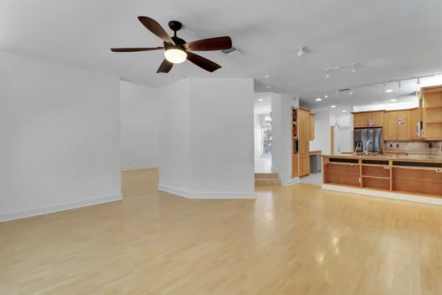  Residence photo 25