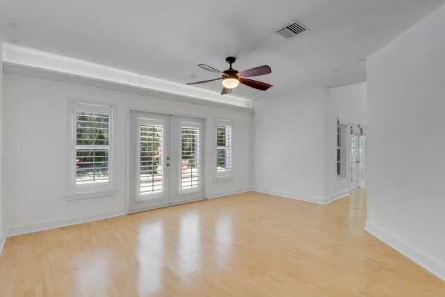  Residence photo 26