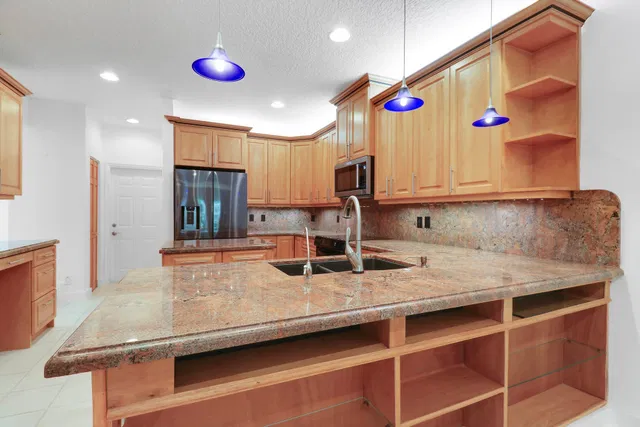  Residence photo 29