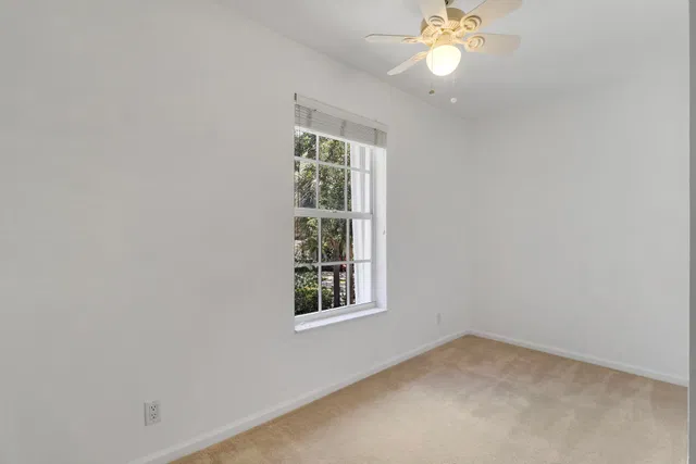  Residence photo 49