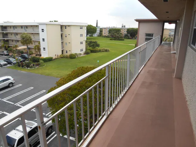 Unit 410 photo 40