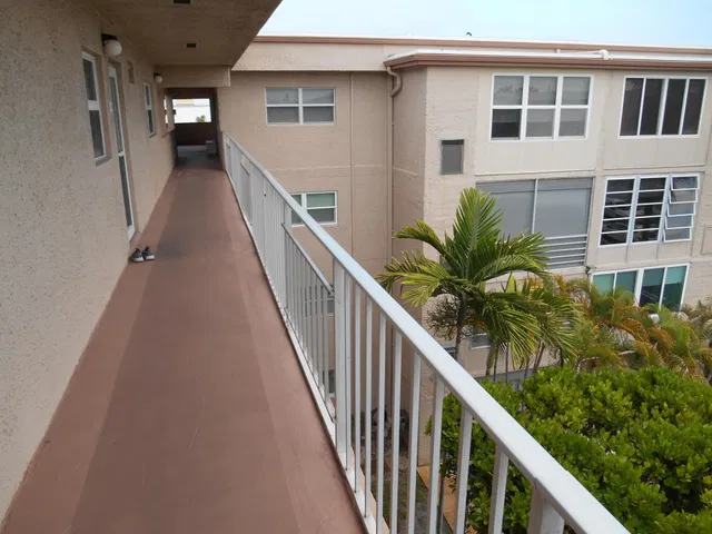 Unit 410 photo 42