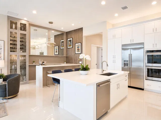 Boca Bridges Residence photo 11