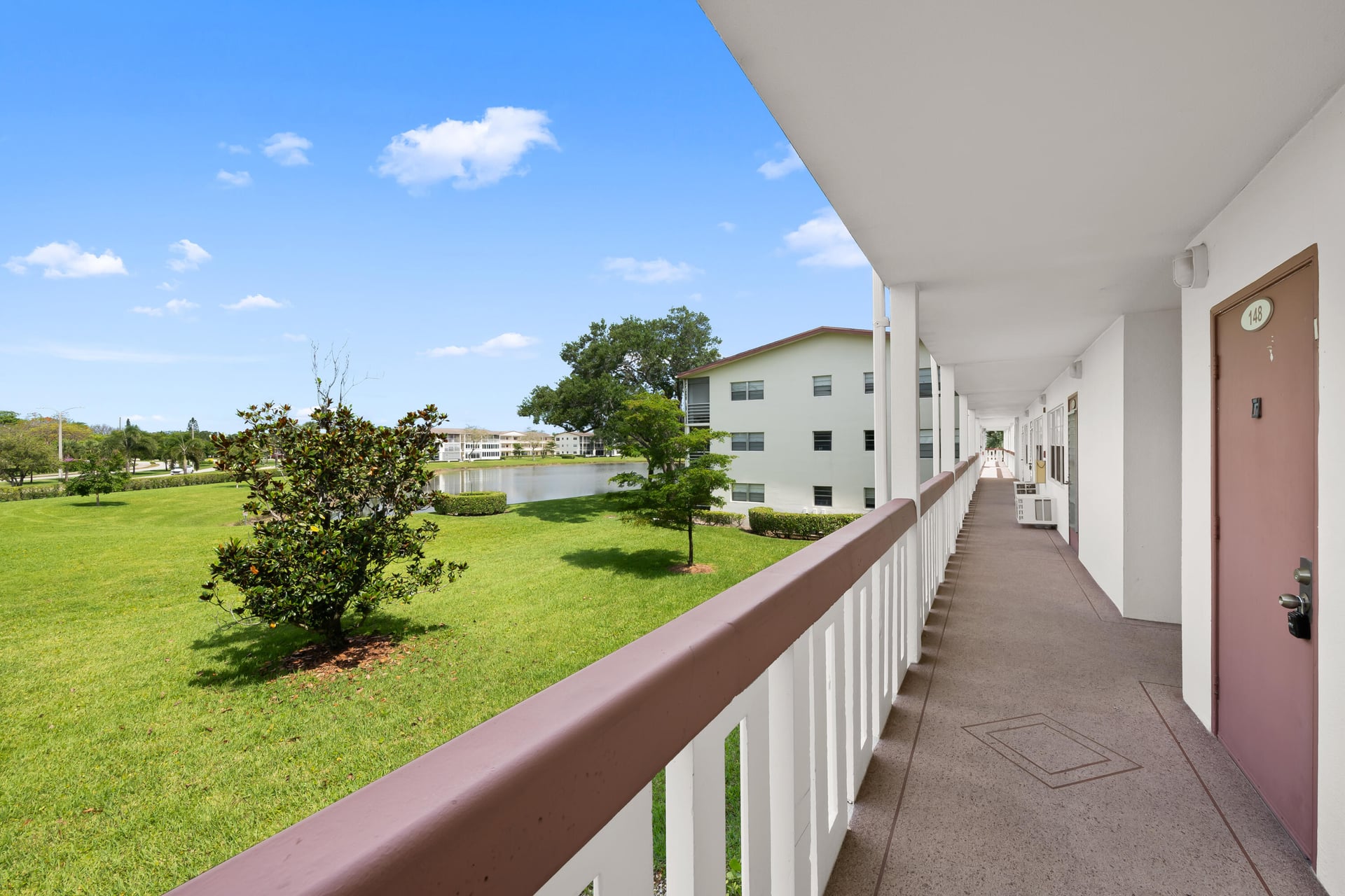 Unit 148 photo 16