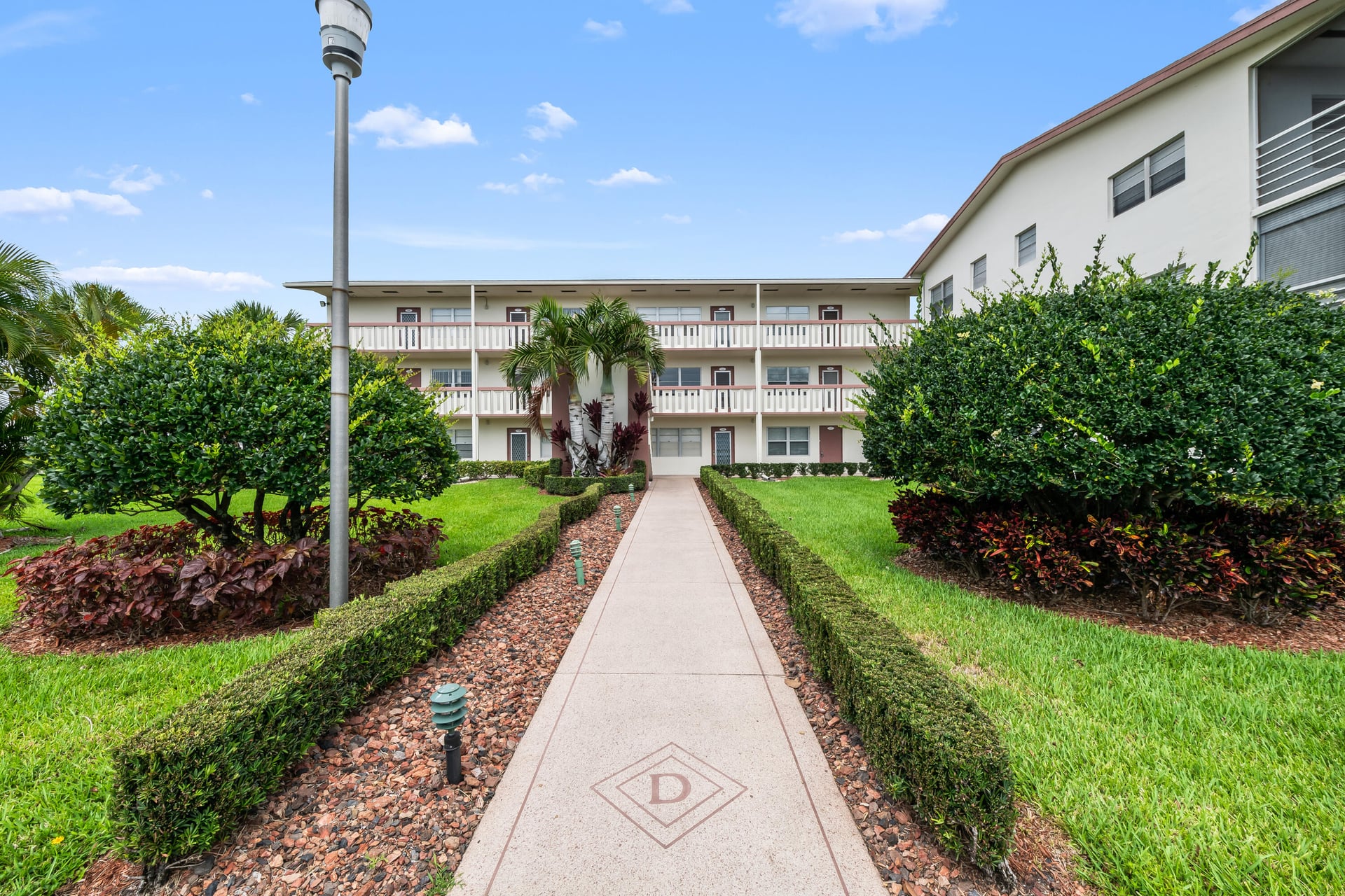 Unit 148 photo 17