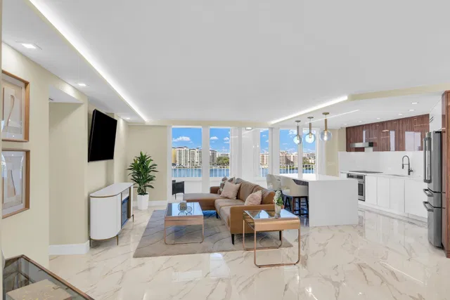 550 S Ocean Boca Unit 1009 photo 5