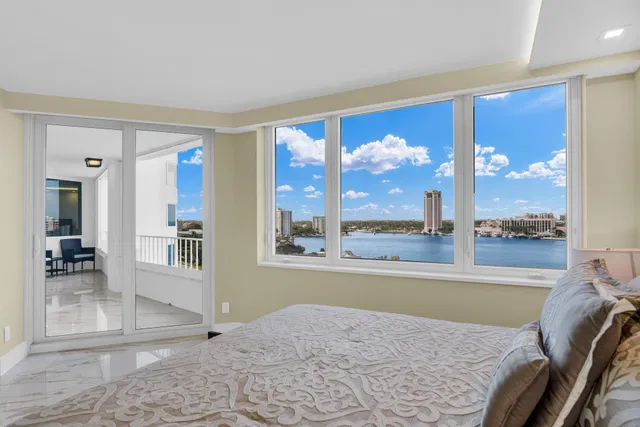 550 S Ocean Boca Unit 1009 photo 18