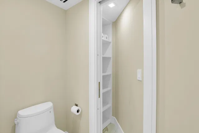 550 S Ocean Boca Unit 1009 photo 24