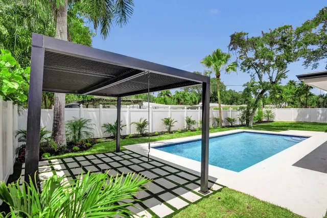 Residence photo 4