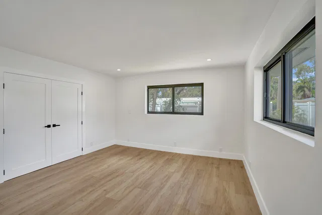 Residence photo 14