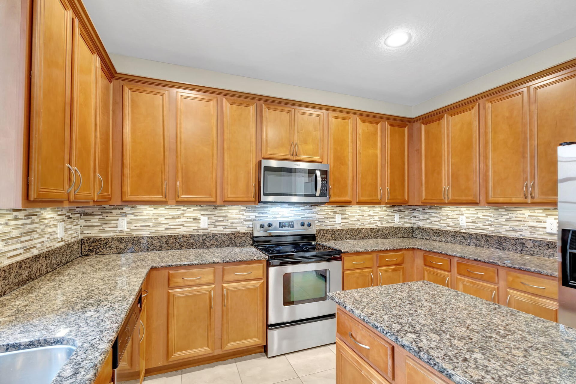 Canterbury Place Residence photo 16