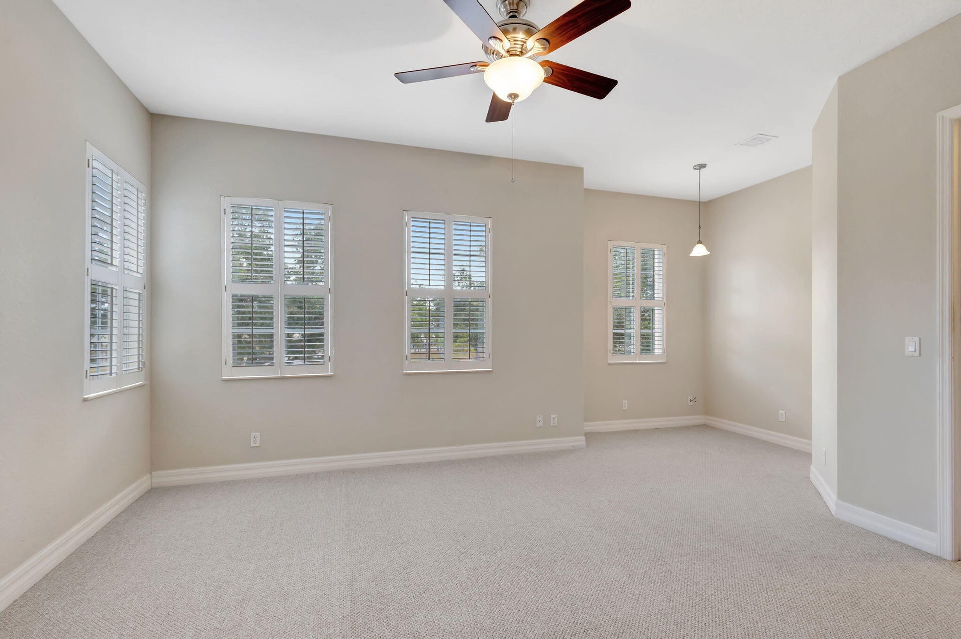 Canterbury Place Residence photo 19