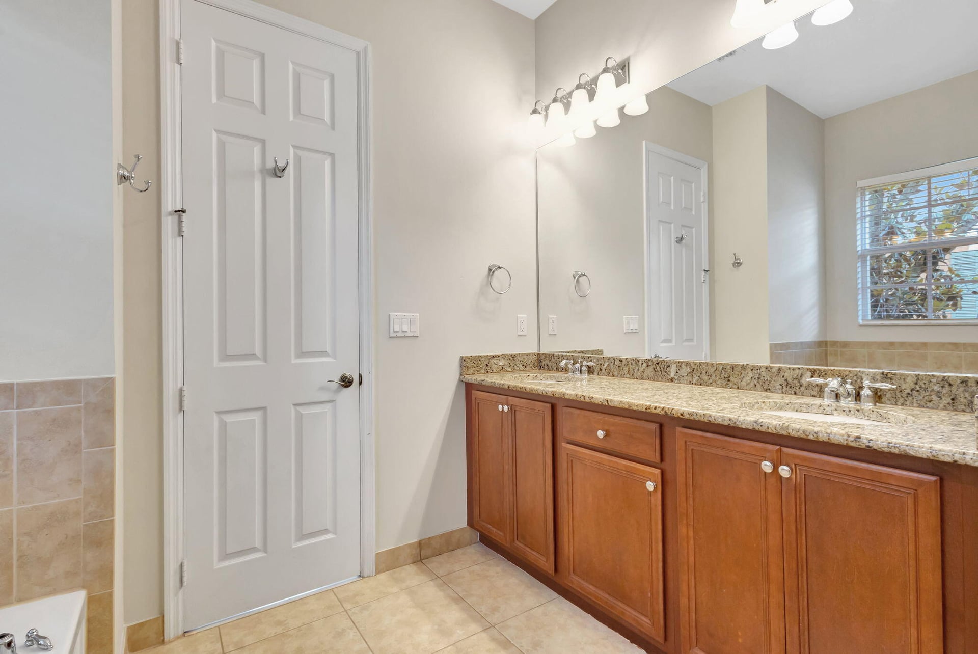 Canterbury Place Residence photo 22