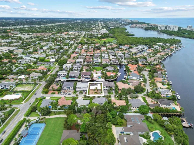 Golden Harbour Residence photo 8