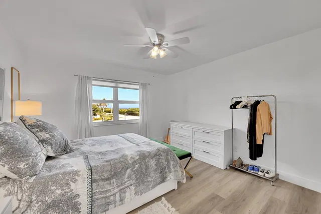 Unit D302 photo 27