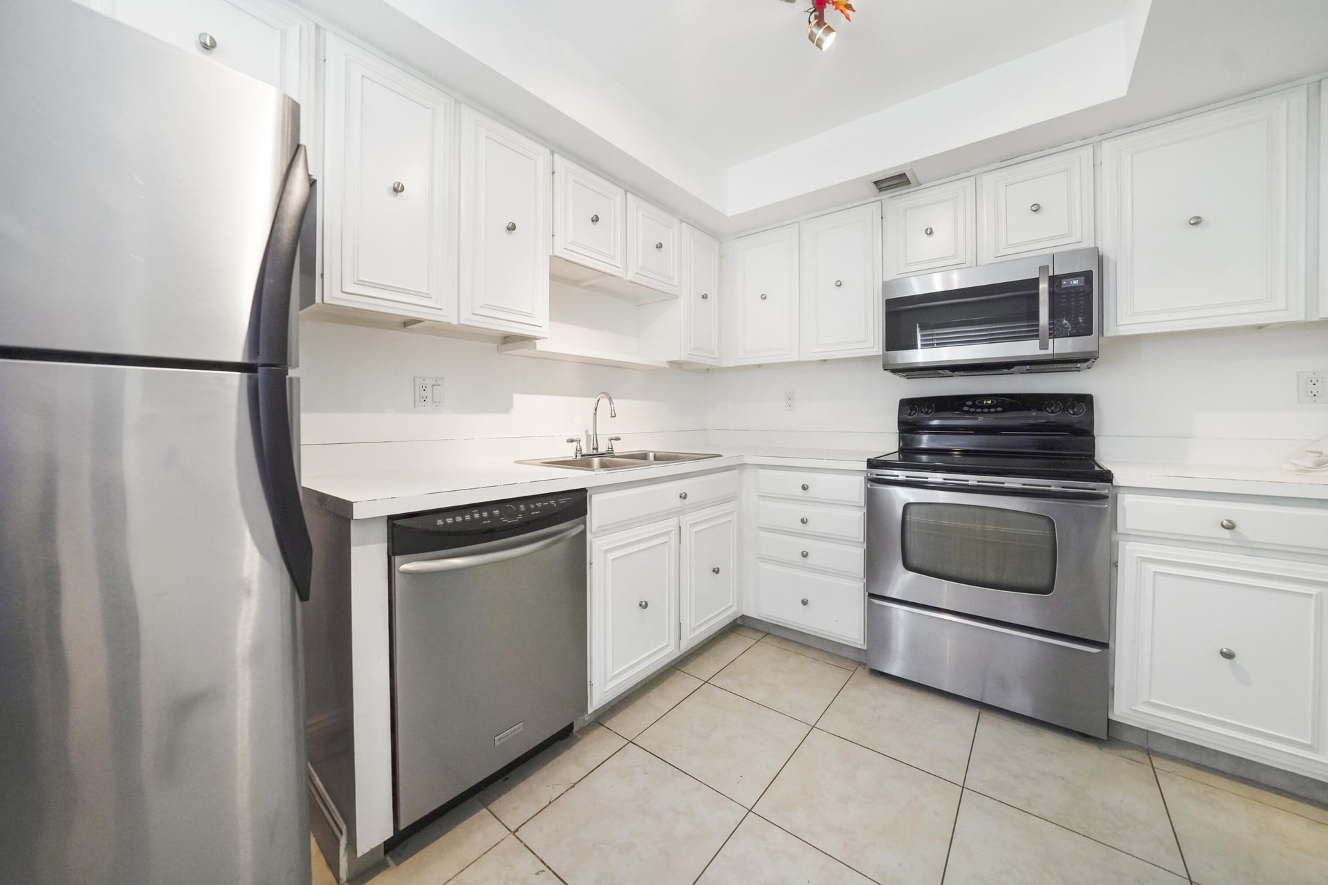 Unit 205 photo 5