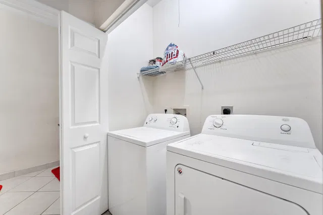 Residence photo 26