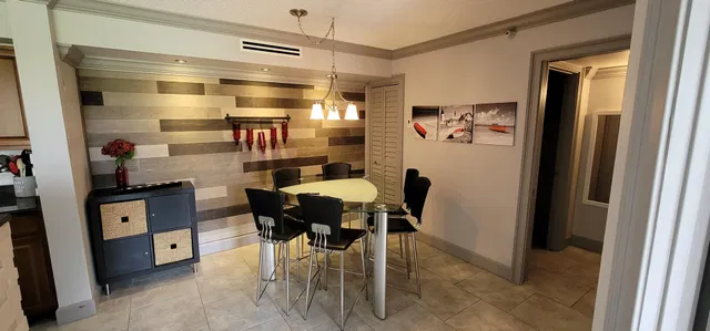 Unit 112 photo 20