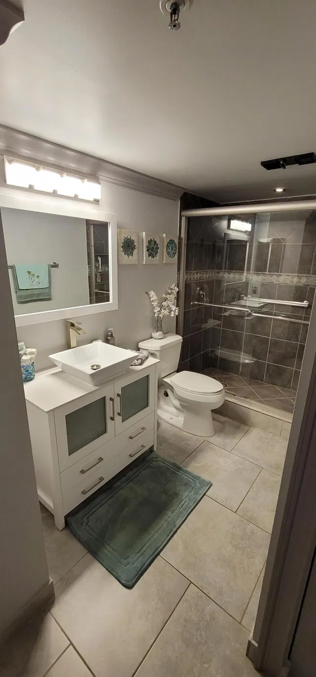 Unit 112 photo 32