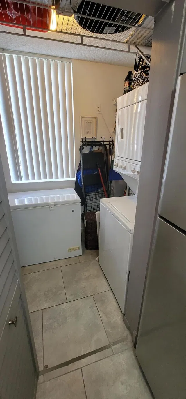 Unit 112 photo 45