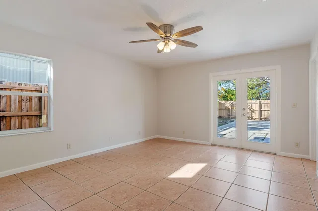 Unit 1 (left Side) photo 8