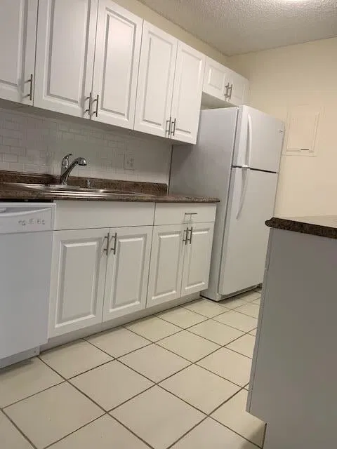 Unit O-208 photo 8