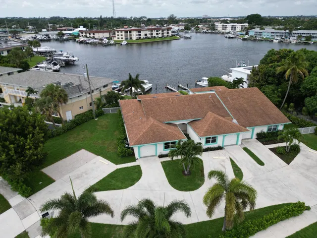 Village of North Palm Beach Unit C photo 2