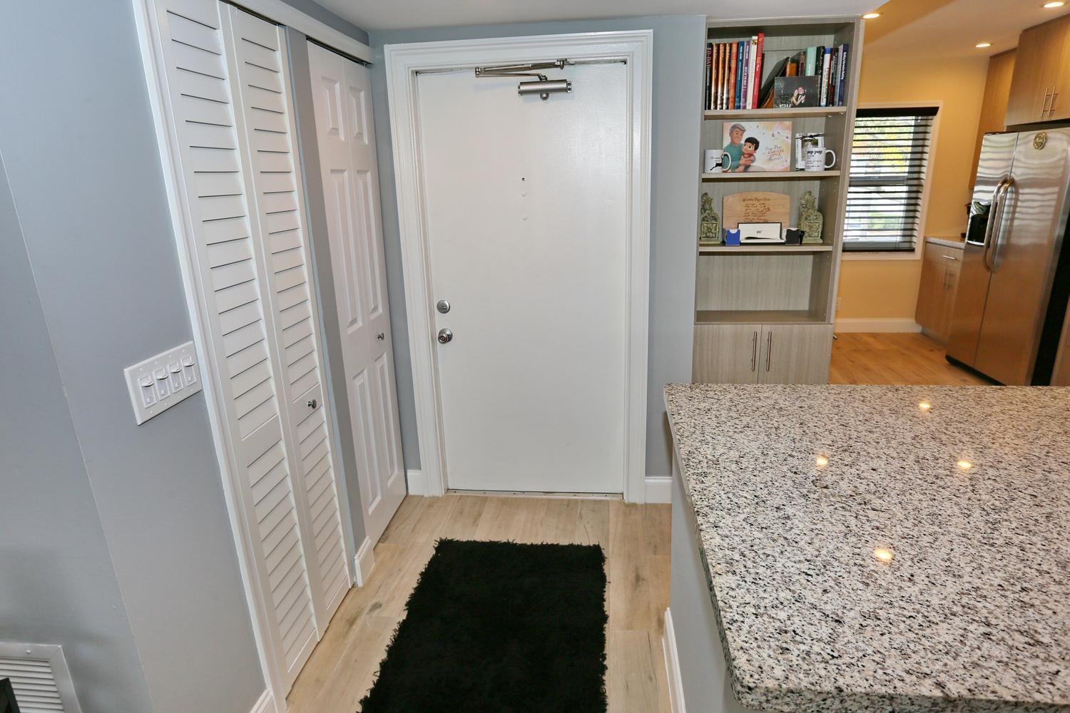  Unit 2050 photo 4