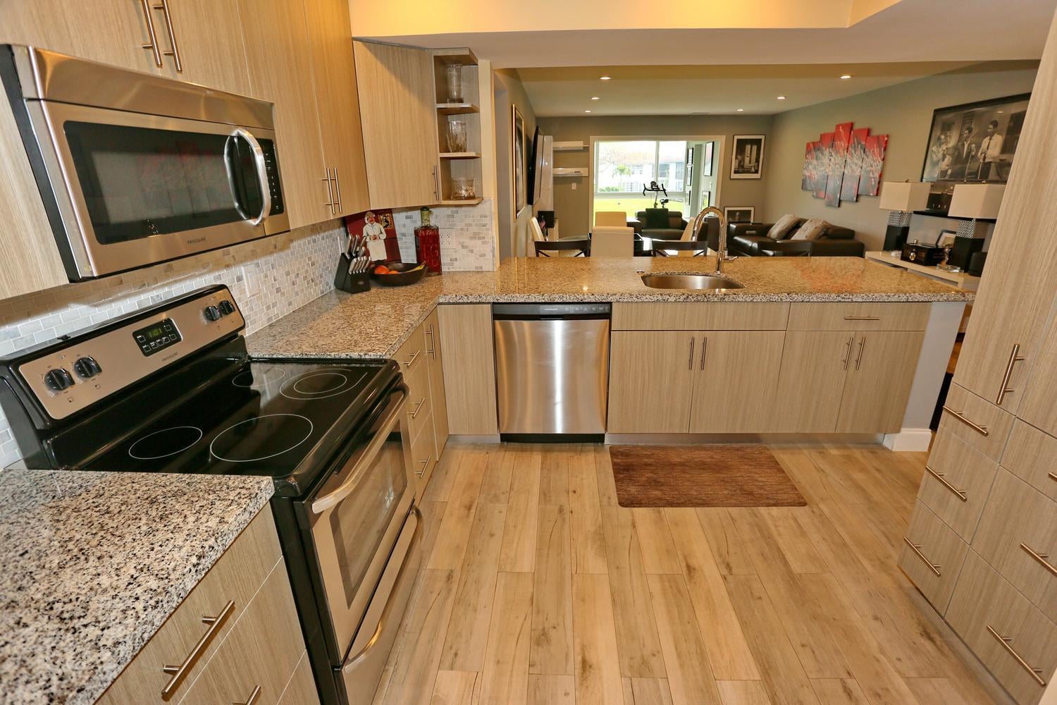  Unit 2050 photo 14