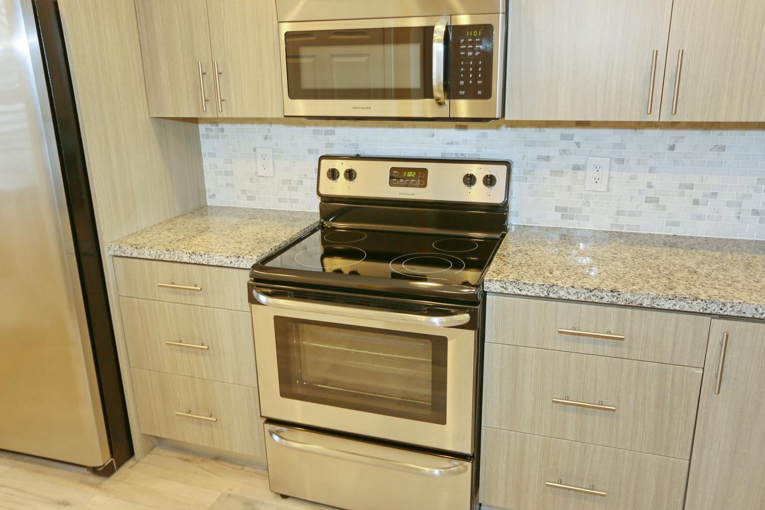  Unit 2050 photo 15