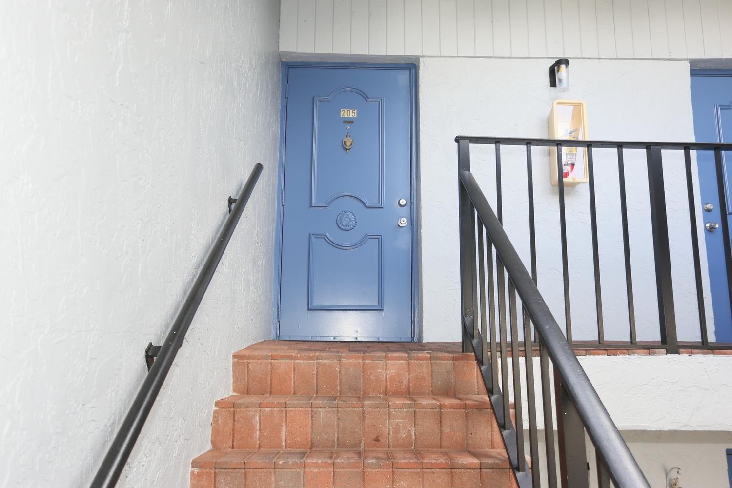  Unit 2050 photo 29