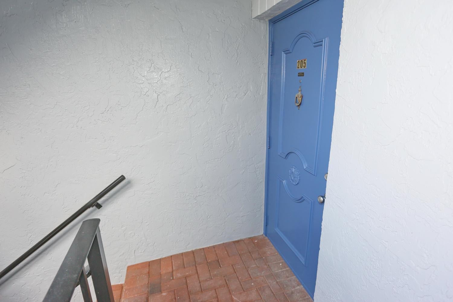  Unit 2050 photo 33