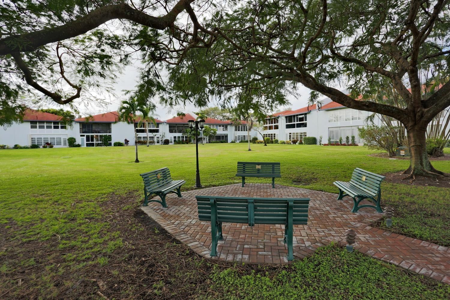 Unit 2050 photo 35