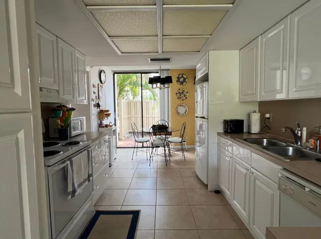 Boca West Country Club Unit 1002 photo 4