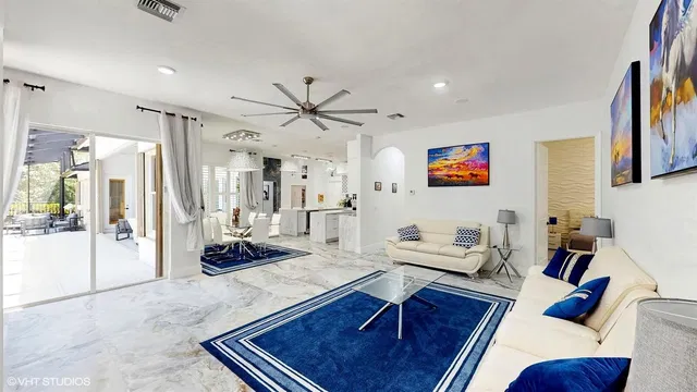 Residence photo 5