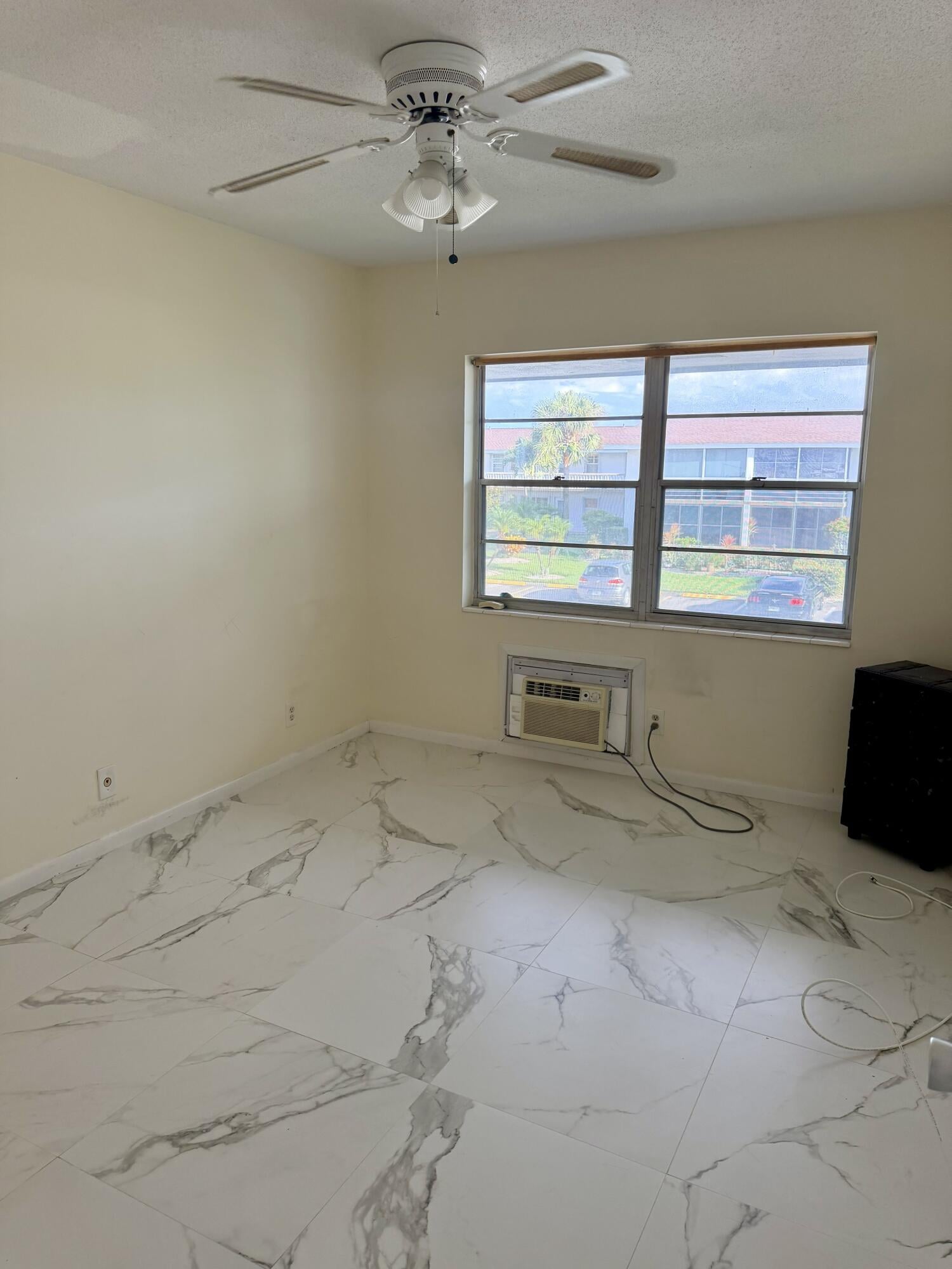  Residence photo 5
