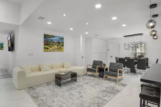 Residence photo 22