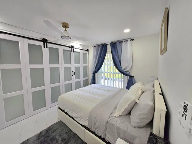 Residence photo 63