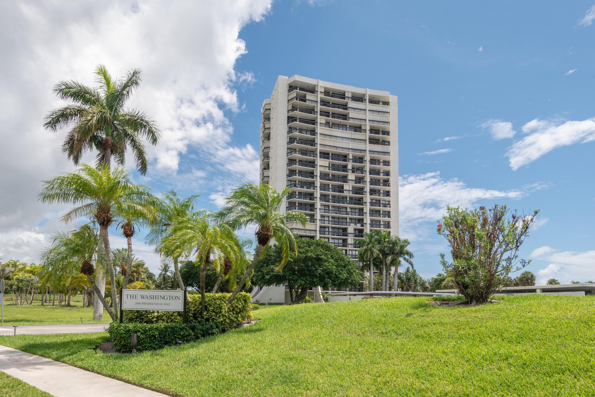 Presidential Estates Unit 1401 photo 33