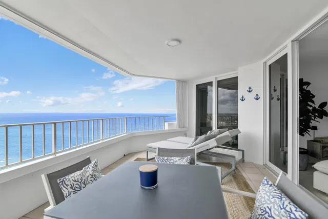 500 S Ocean Boca Unit 2203 photo 2