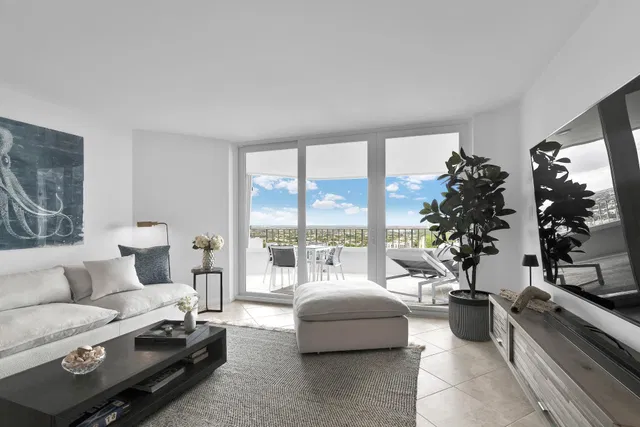 500 S Ocean Boca Unit 2203 photo 4
