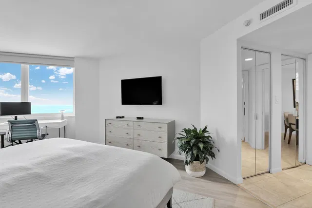 500 S Ocean Boca Unit 2203 photo 20