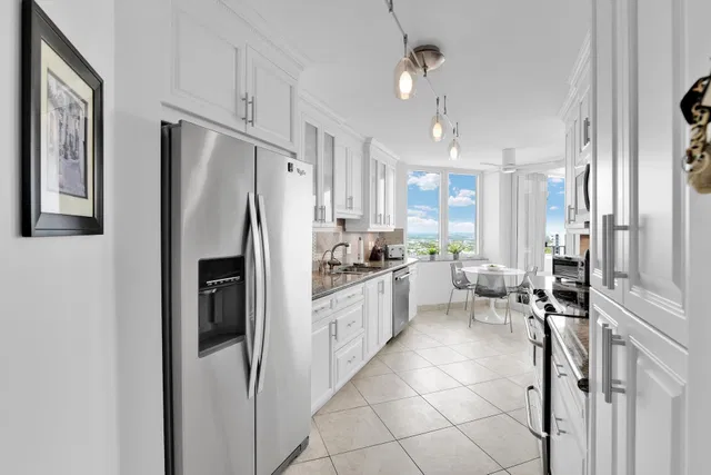 500 S Ocean Boca Unit 2203 photo 26