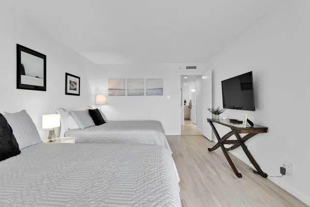 500 S Ocean Boca Unit 2203 photo 30
